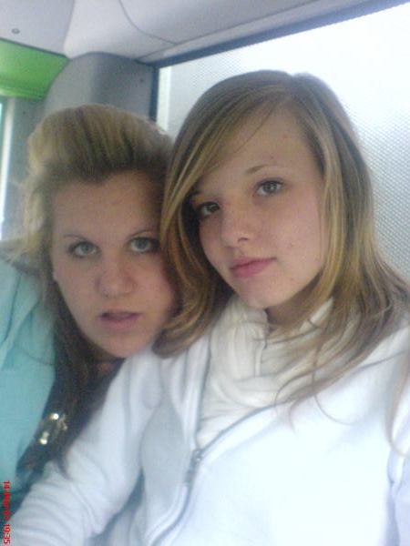 Hannah_99.jpg - CREATOR: gd-jpeg v1.0 (using IJG JPEG v62), quality = 77